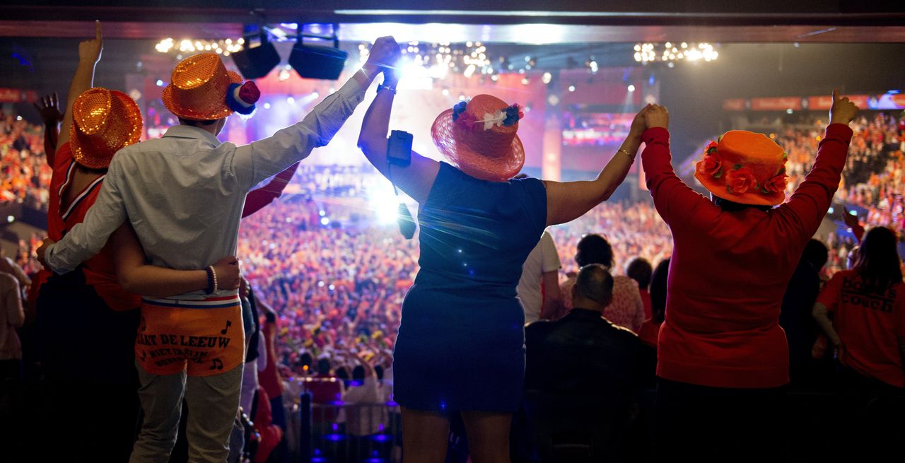 Meezingconcert Samen voor Oranje met het Koningslied