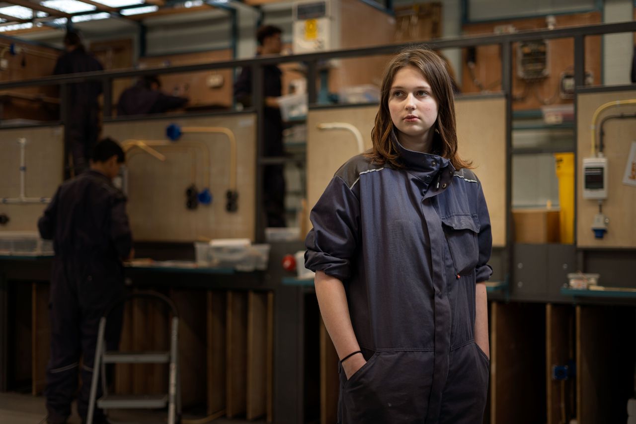 Jamie krijgt vier keer per week les in boren, lassen, elektra. „Ik was altijd al beter met mijn handen dan met mijn hoofd.”