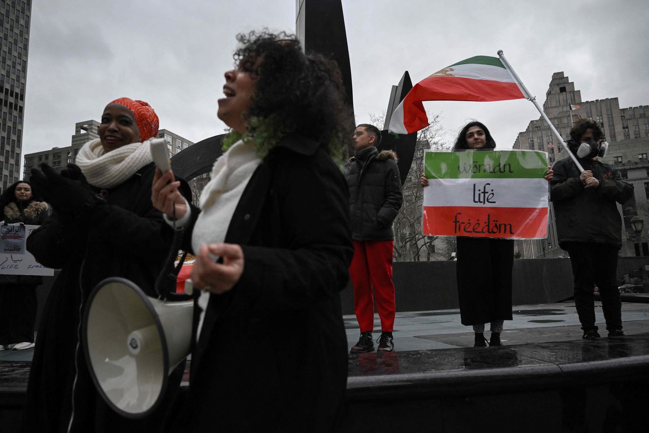 Een protest in New York voor vrouwenrechten in Iran.