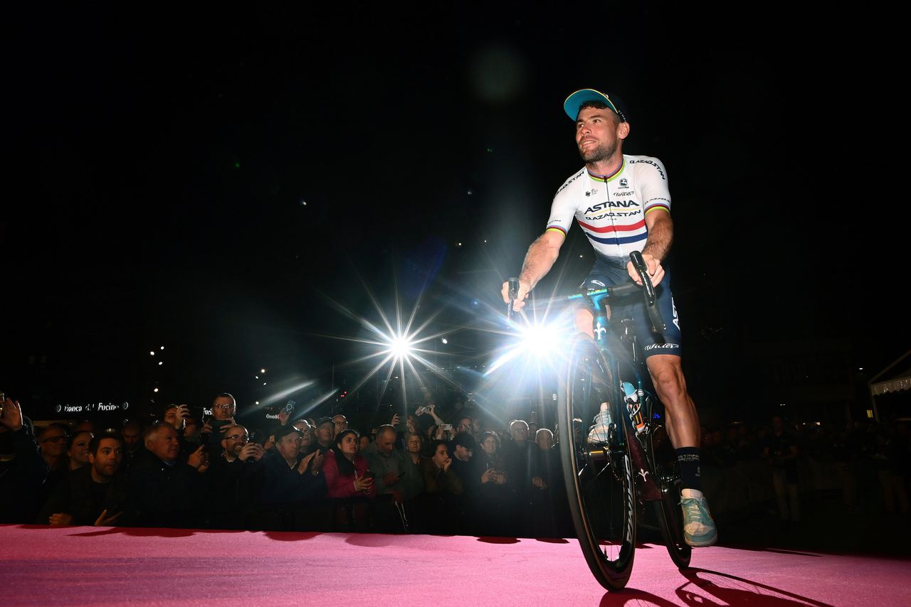 Met 34 etappezeges in de Tour is Cavendish samen met Eddy Merckx recordhouder.