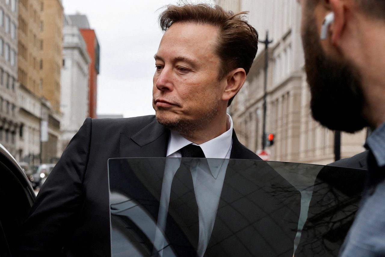 Elon Musk kocht Twitter vorig jaar in oktober voor grofweg 44 miljard dollar.