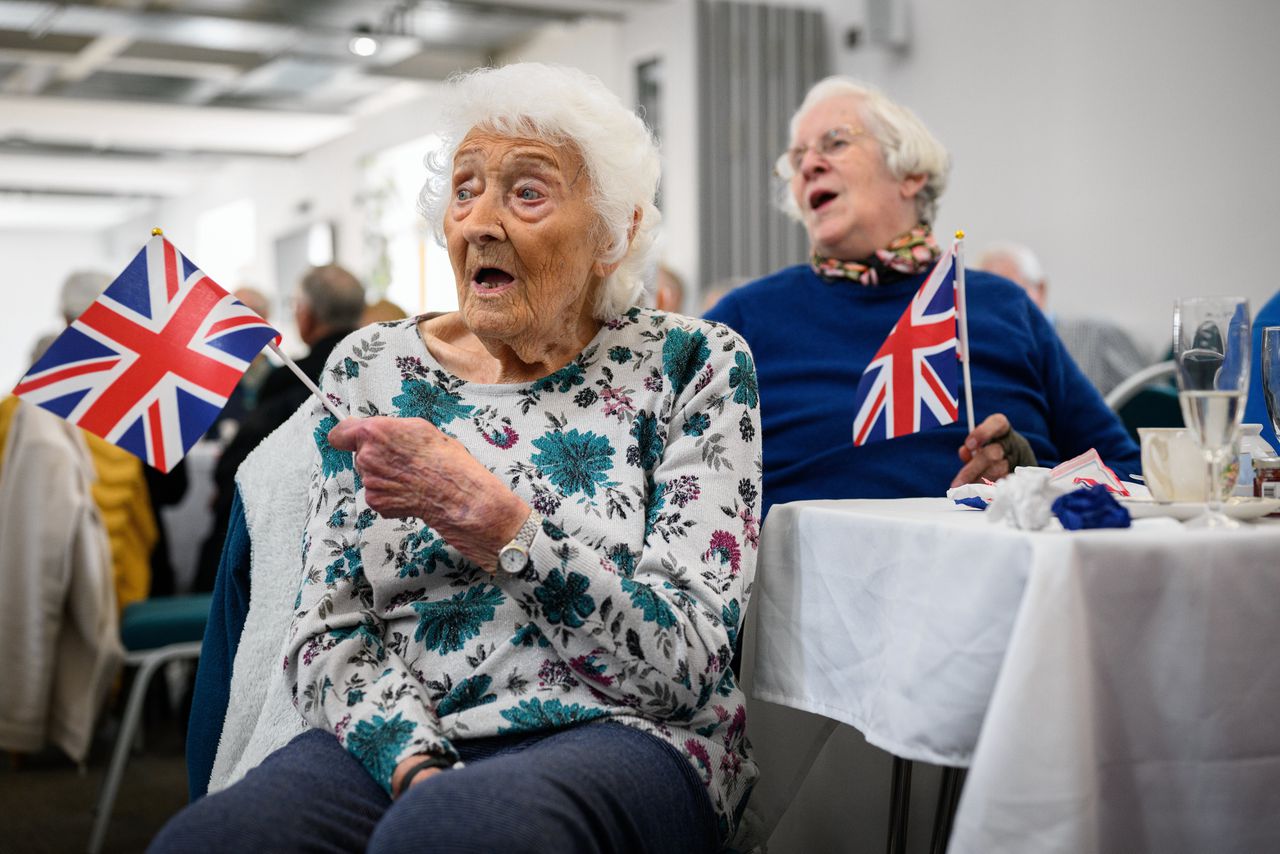 In het gebouw van de Dorchester Community Church waren ook vrijdag al festiviteiten voor de kroning.