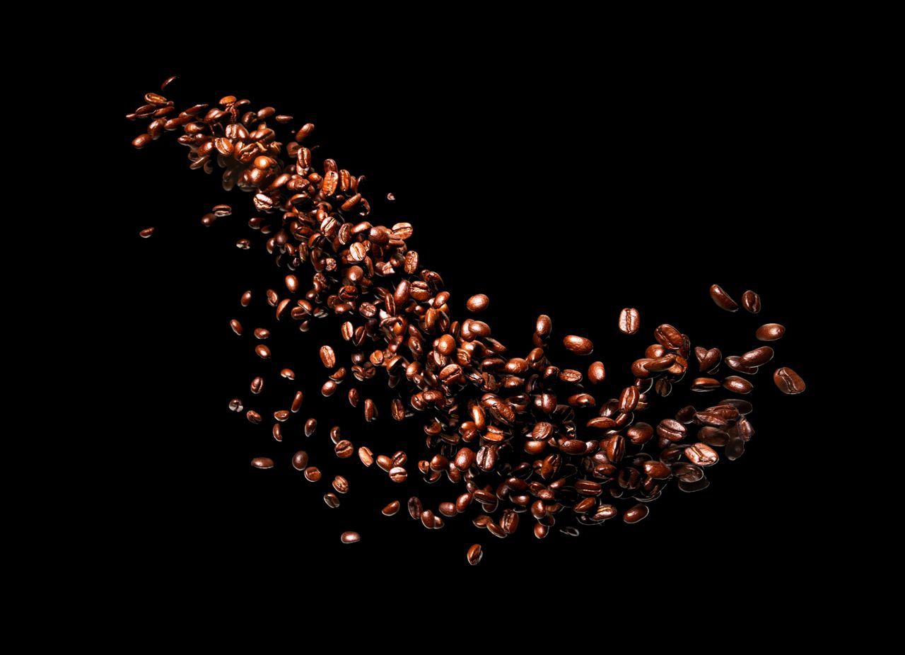 Hoe fijn koffiebonen gemalen worden, bepaalt hoe sterk de koffie wordt.