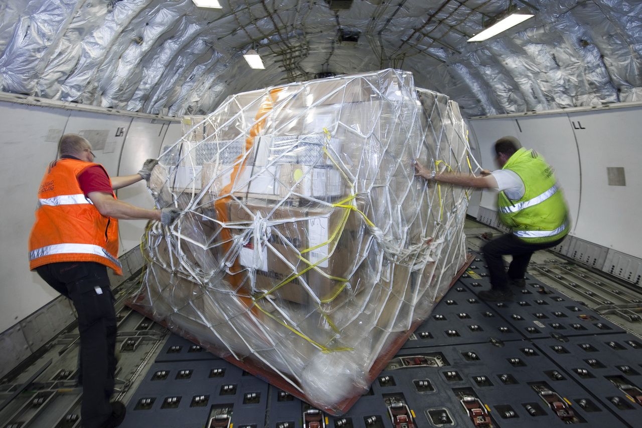 Brancheorganisatie Air Cargo Nederland schat de economische bijdrage van de luchtvracht op 2,5 miljard euro per jaar.