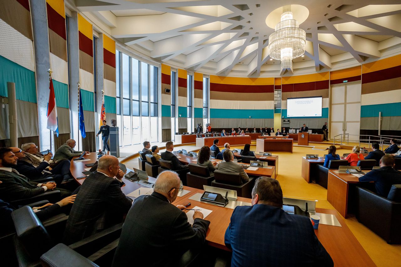 Installatie afgelopen maart van de Provinciale Staten in Limburg in het provinciehuis in Maastricht.