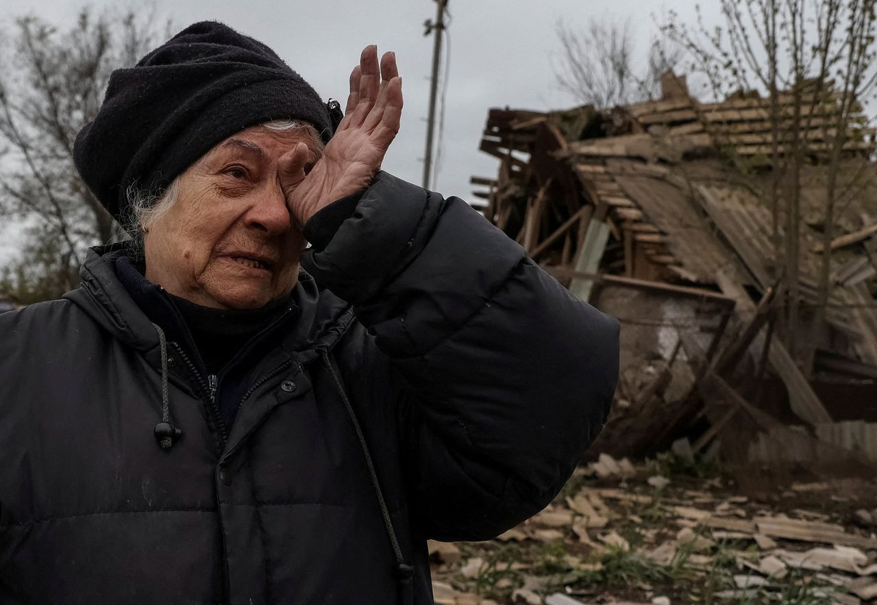 Maandagochtend werd een huis in Pavlohrad, in de regio Dnjepropetrovsk, getroffen door een Russische raket.