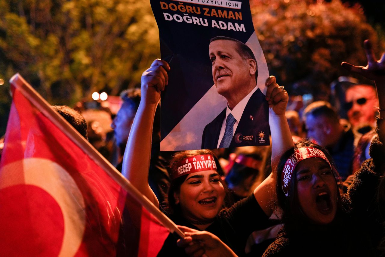 Erdogan-aanhangers in Istanbul op 14 mei, de eerste verkiezingsdag.