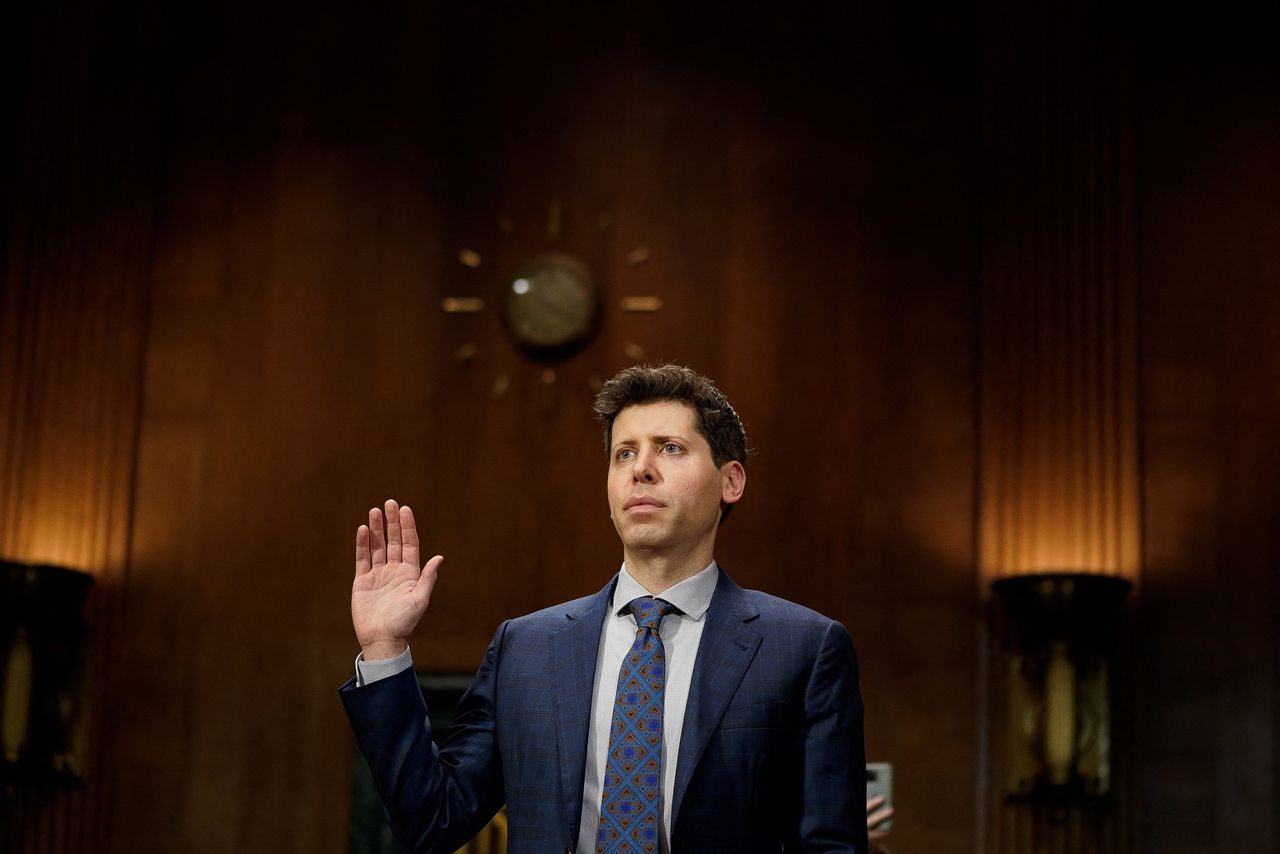 Sam Altman, toen hij moest verschijnen voor de Amerikaanse Senaat.