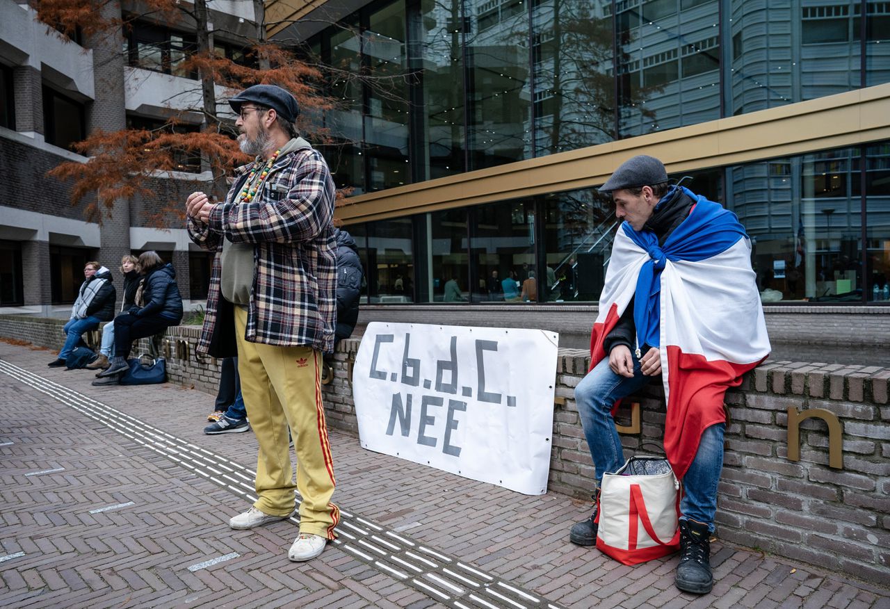 Voorafgaand aan een commissiedebat over de digitale euro in november werd er gedemonstreerd in Den Haag.