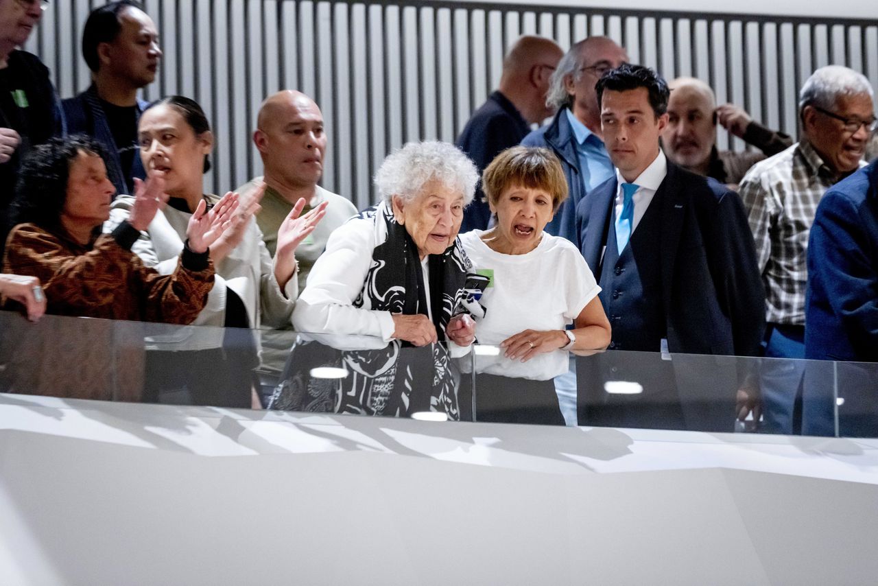 Tijdens de stemmingen eind mei in de Tweede Kamer liepen de emoties hoog op bij Indische en Molukse nabestaanden van militairen en ambtenaren die tijdens de Japanse bezetting in kampen zaten.