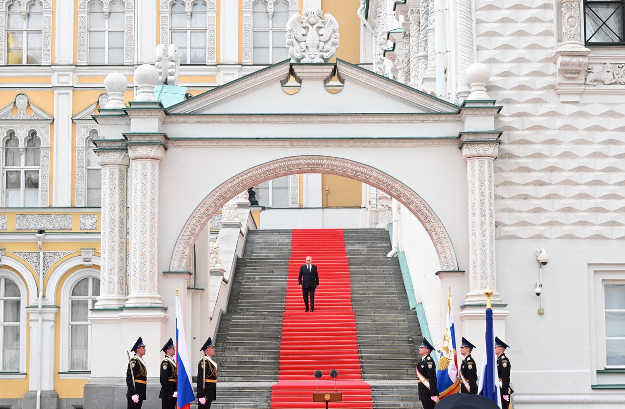 President Poetin voorafgaand aan zijn toespraak van 27 juni, waarin hij de strijdmacht bedankte voor het tegenhouden van de Wagner-troepen en het voorkomen van een burgeroorlog. Foto Reuters