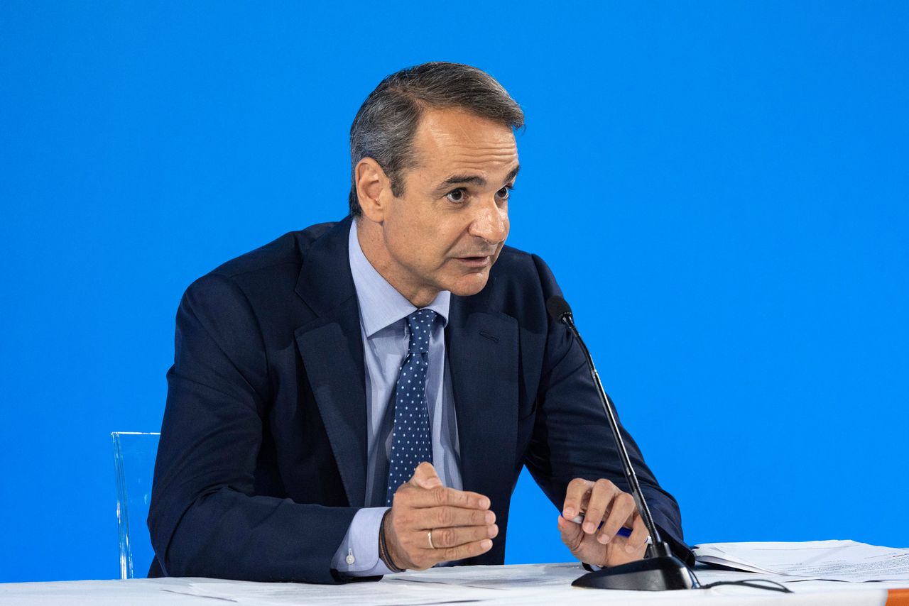 Premier Mitsotakis noemde mensensmokkelaars zaterdag „menselijk uitschot”.