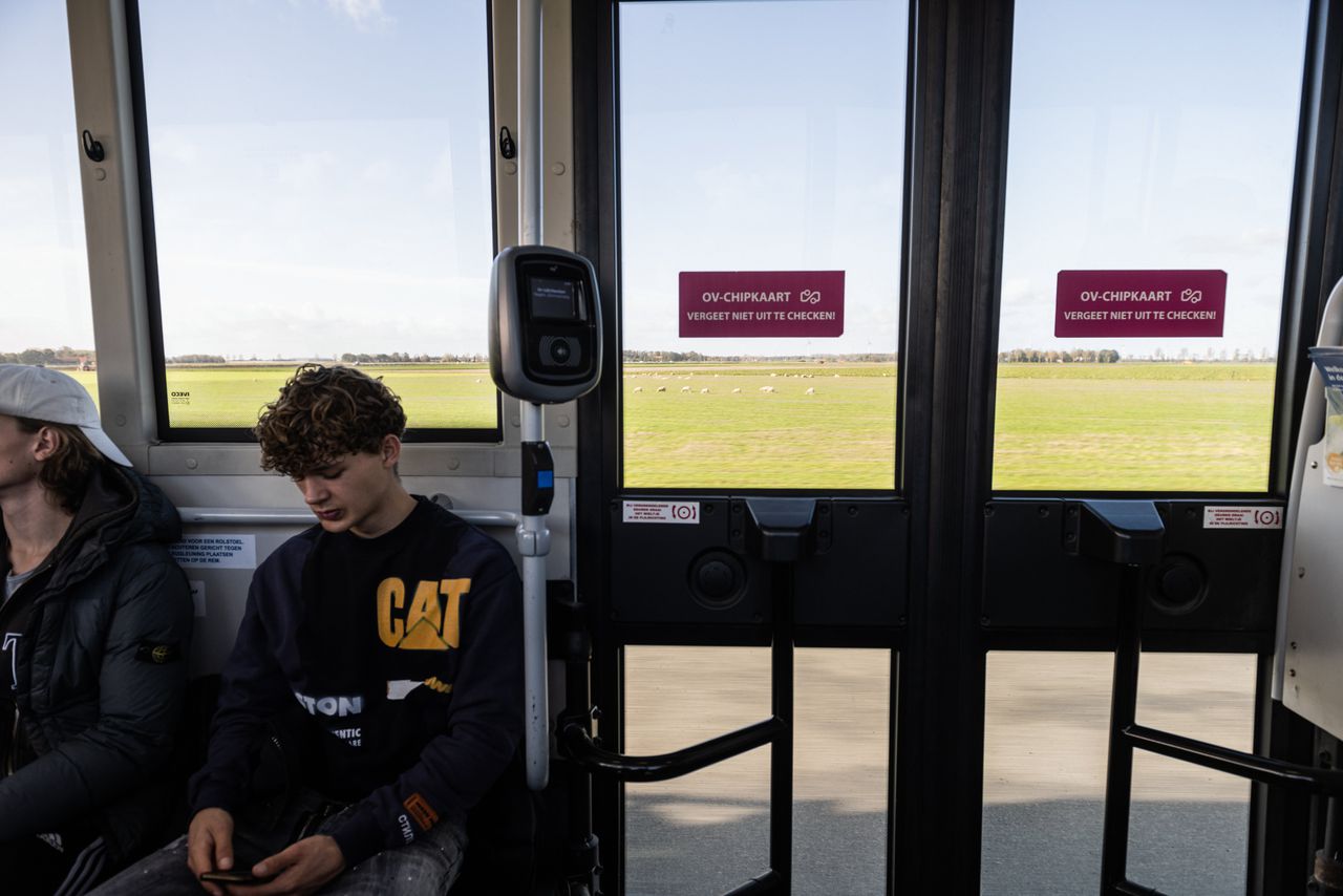 De bus van Emmeloord naar Lelystad.