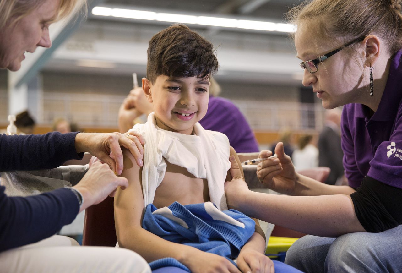 Onder kinderen die in 2020 zijn geboren ziet, het RIVM een vaccinatiegraad tussen de 87 en 90 procent.