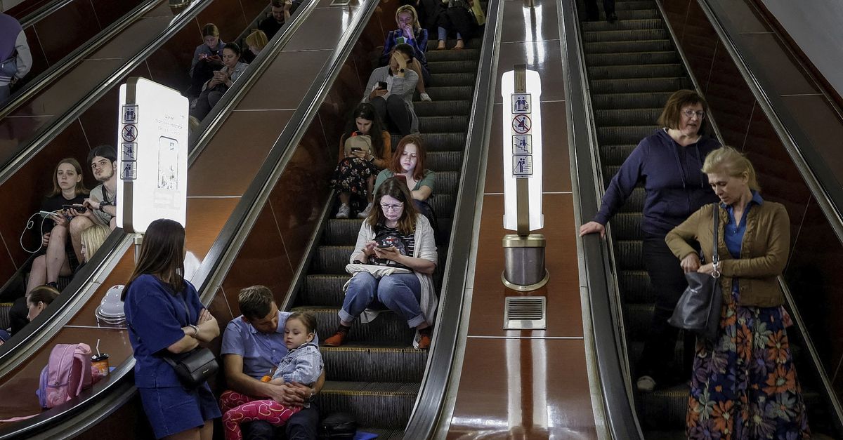 Schuilen in een Kyivs metrostation, daarna naar yoga