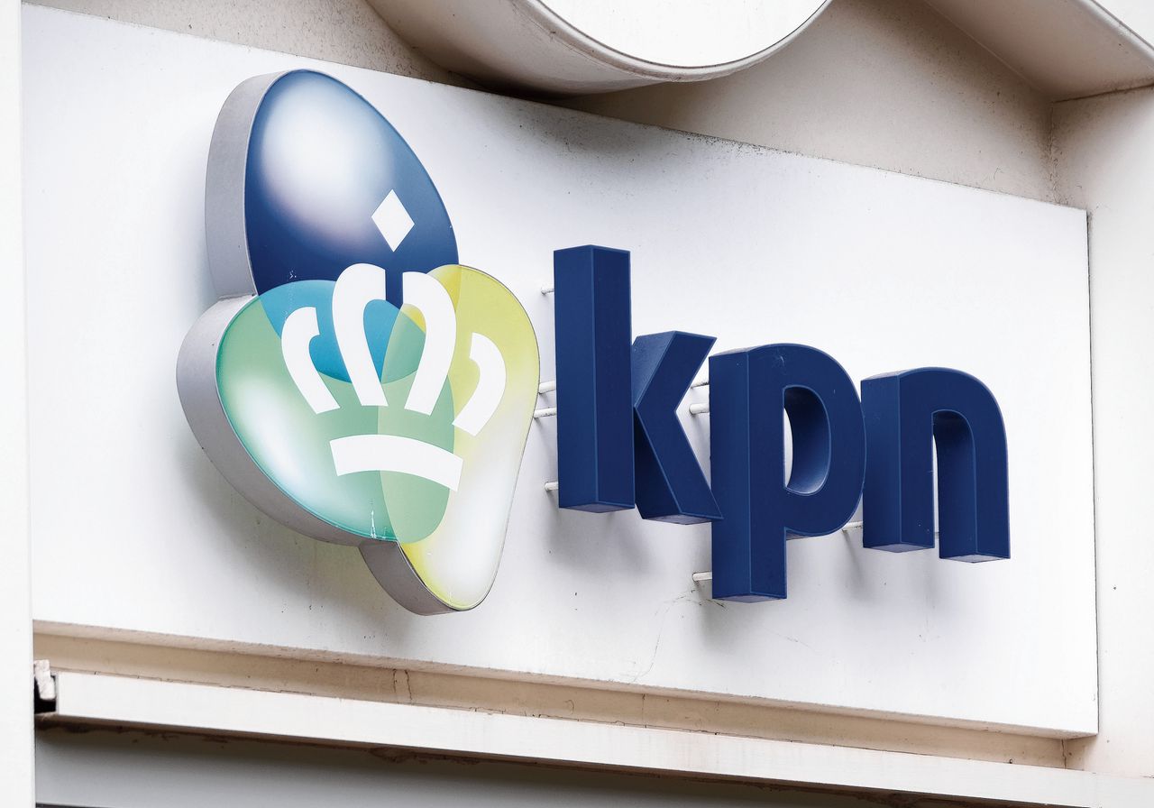 Winkel van telecomaanbieder KPN in een voormalige synagoge. Foto: ANP / Hollandse Hoogte / Kim van Dam