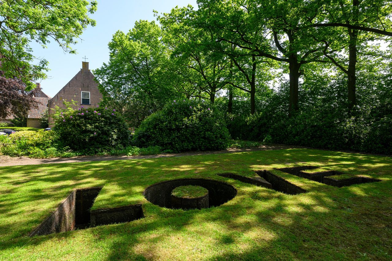 Wandelen langs geloof, popart en klimaatproblemen: drie kunstroutes voor deze zomer