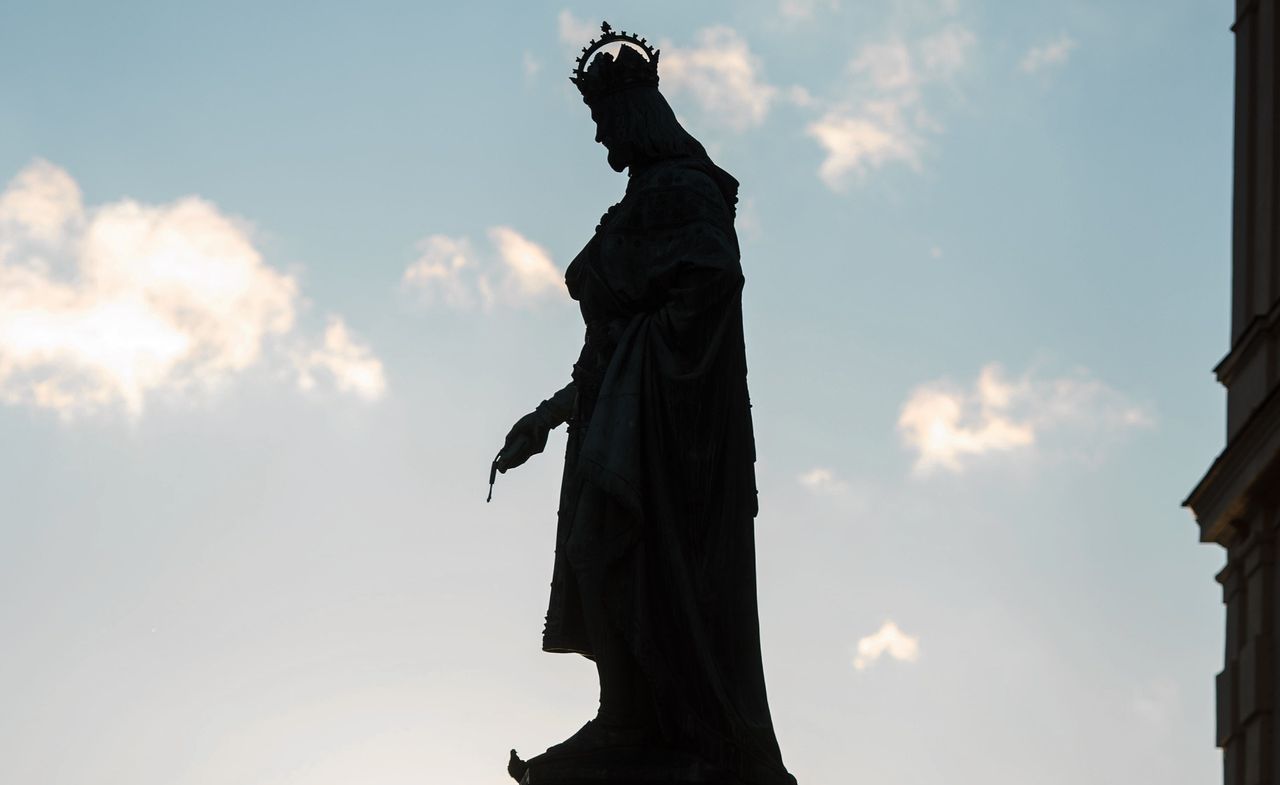 Het standbeeld van Karel IV van Bohemen in Praag.