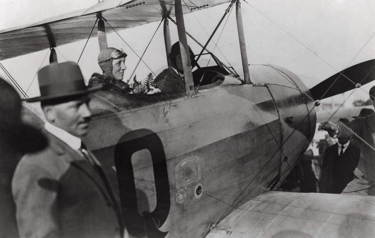 De Franse pilote Adrienne Bolland in ca. 1930.