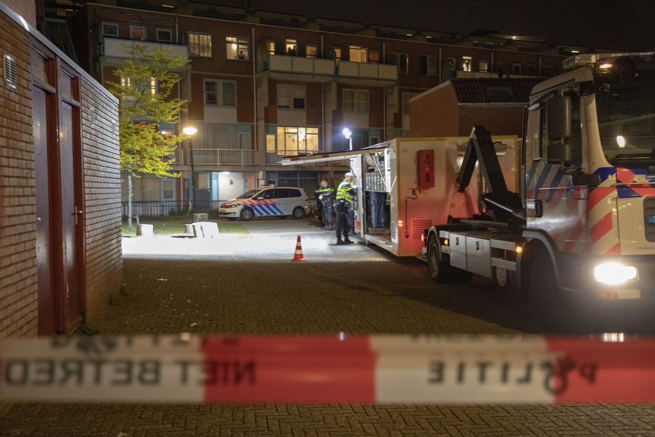 Rond tien uur 's avonds werd Goedhart getroffen door drie kogels, afgevuurd door twee schutters. Hij werd geraakt in zijn hoofd en hals.