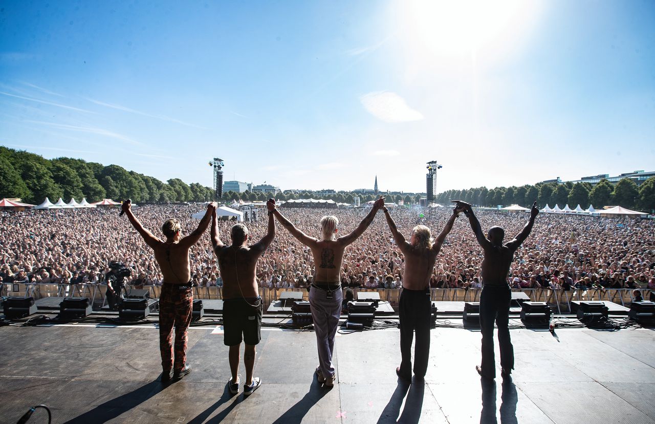 De Haagse muzikanten van Goldband tijdens de veertigste editie van Parkpop vorig jaar.