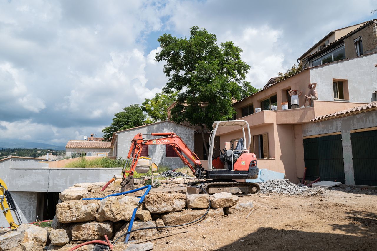 Een van de laatste bouwprojecten in Montauroux in Zuid-Frankrijk, dat vanwege het watertekort geen bouwvergunningen meer verstrekt.