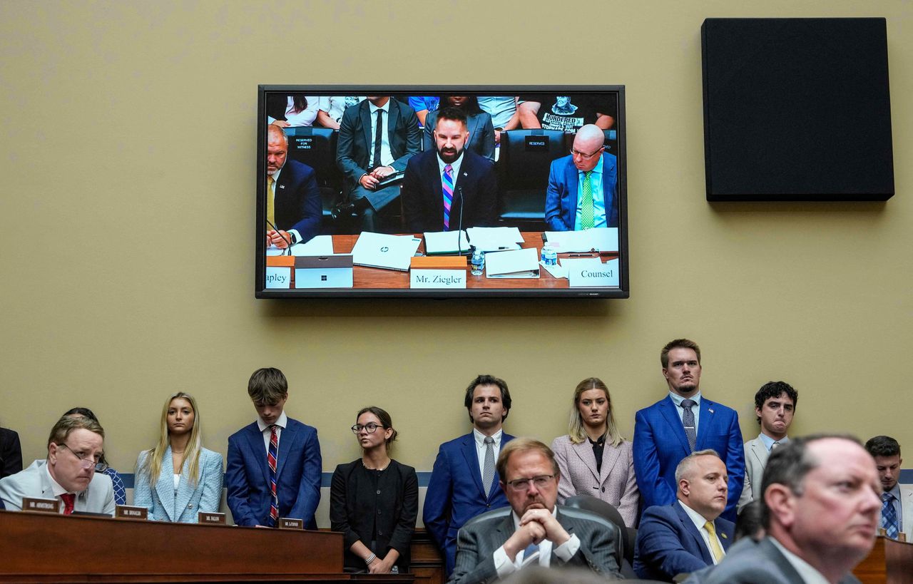 Joseph Ziegler, agent van de Amerikaanse belastingdienst IRS, getuigt voor het House Oversight Committee in het onderzoek tegen Hunter Biden.