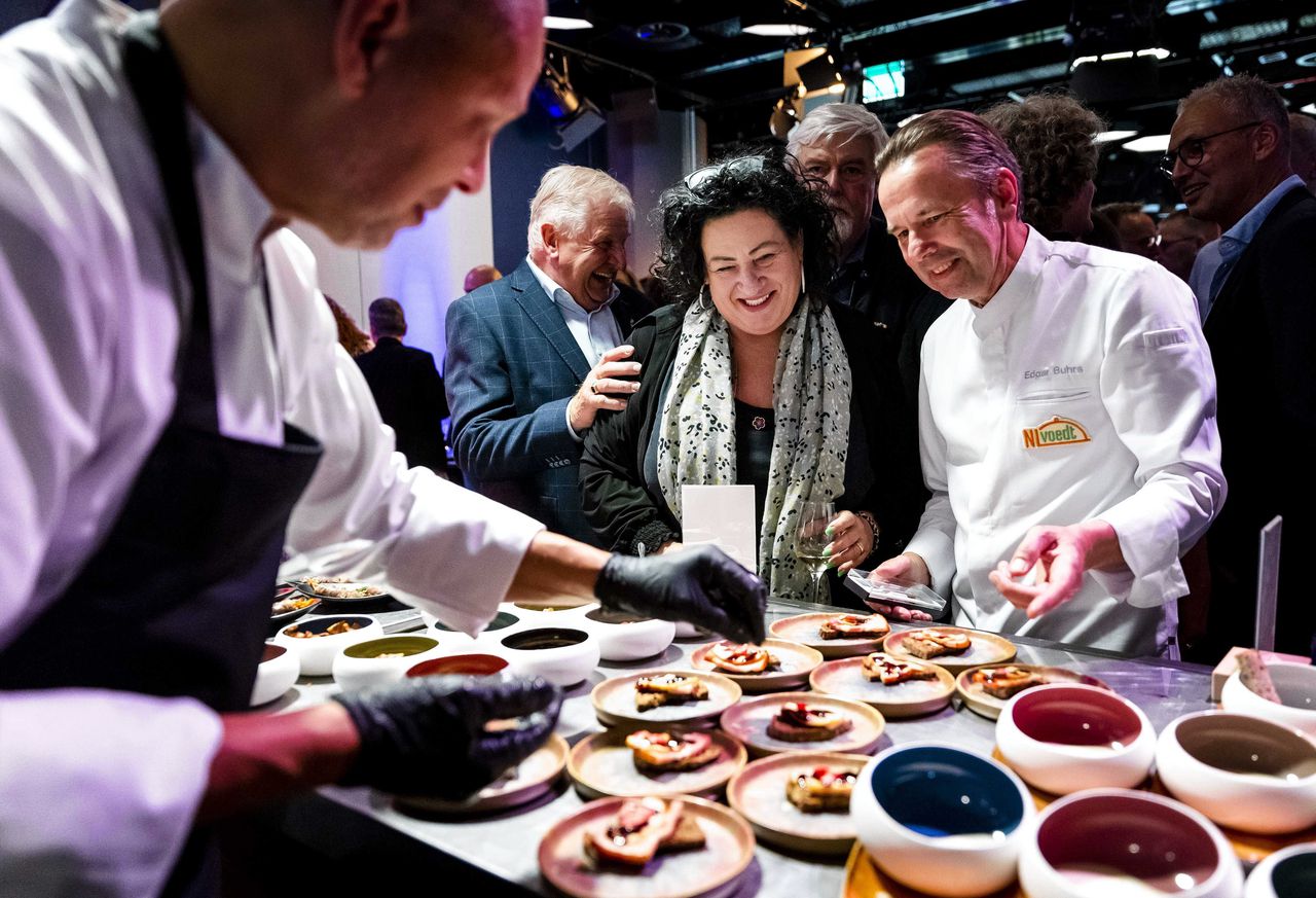 Kamerlid Caroline van der Plas (BBB) tijdens NLvoedt, waar vooral politici van VVD en BBB kwamen.