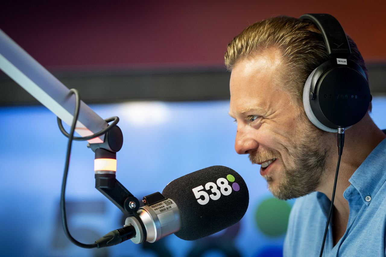 Tim Klijn presenteert De 538 Ochtend.