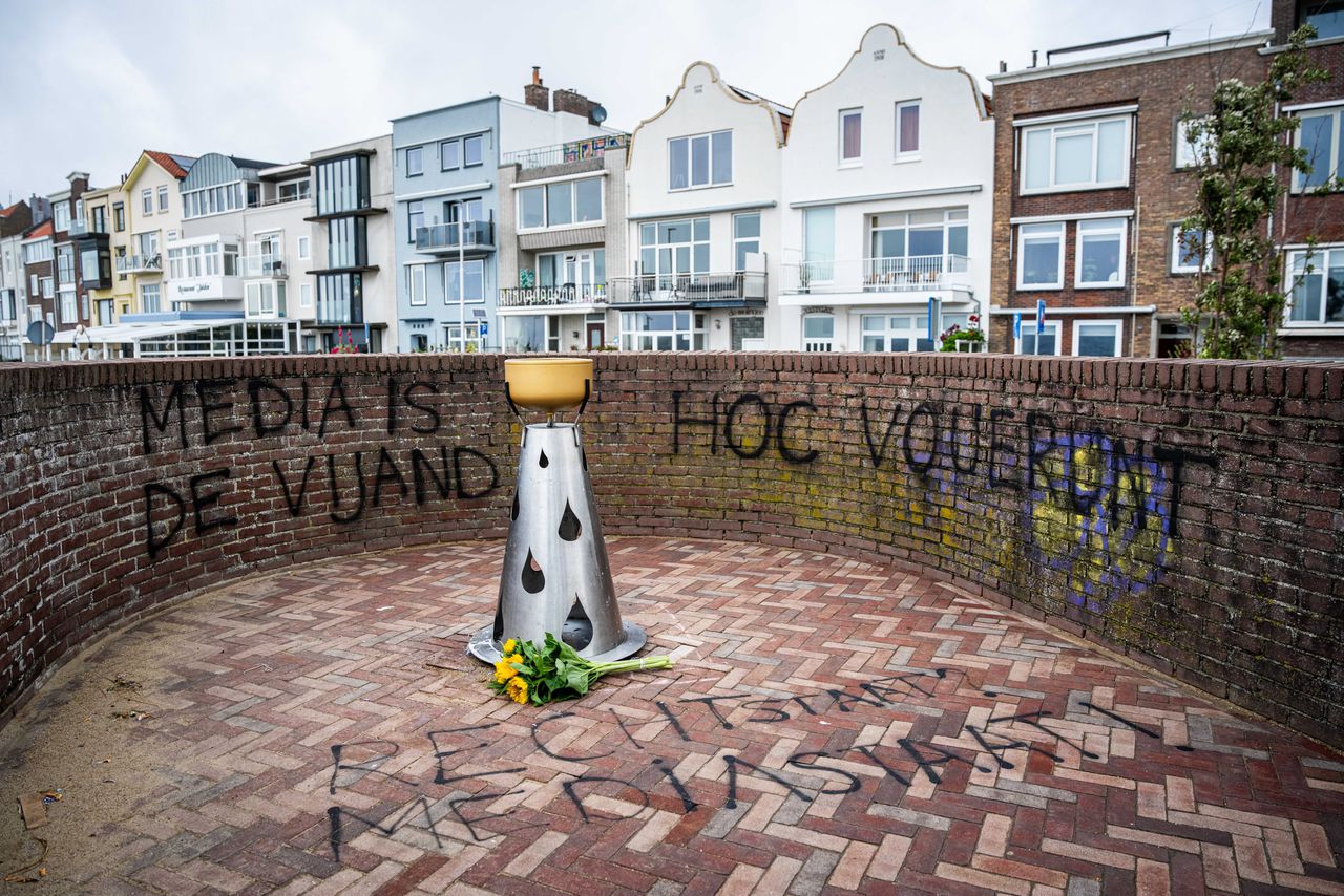 Het monument is een initiatief van voorzitter Angélique Duijndam van Keti Koti Zeeland en kunstenaar Zeus Hoenderop.