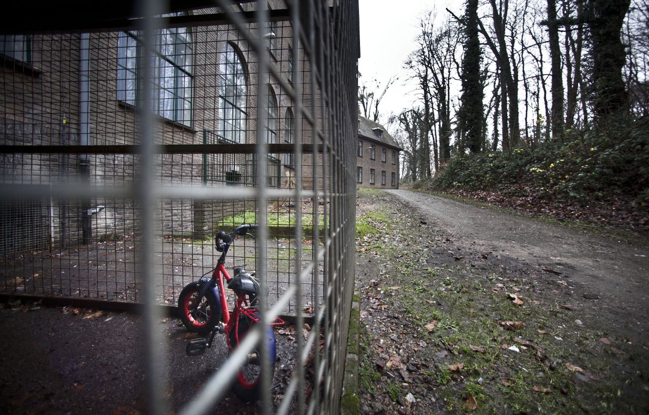 De verdachte bekende meteen schuld: hij zei dat hij liever in de cel zat dan overgeplaatst zou worden.