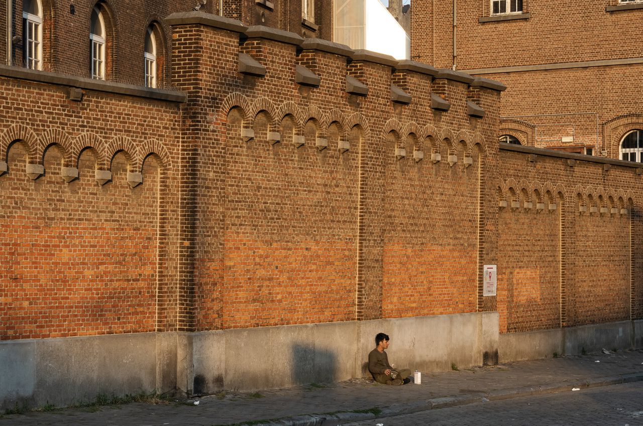 Circa tweeduizend alleenstaande mannen staan op de wachtlijst voor asiel in België.