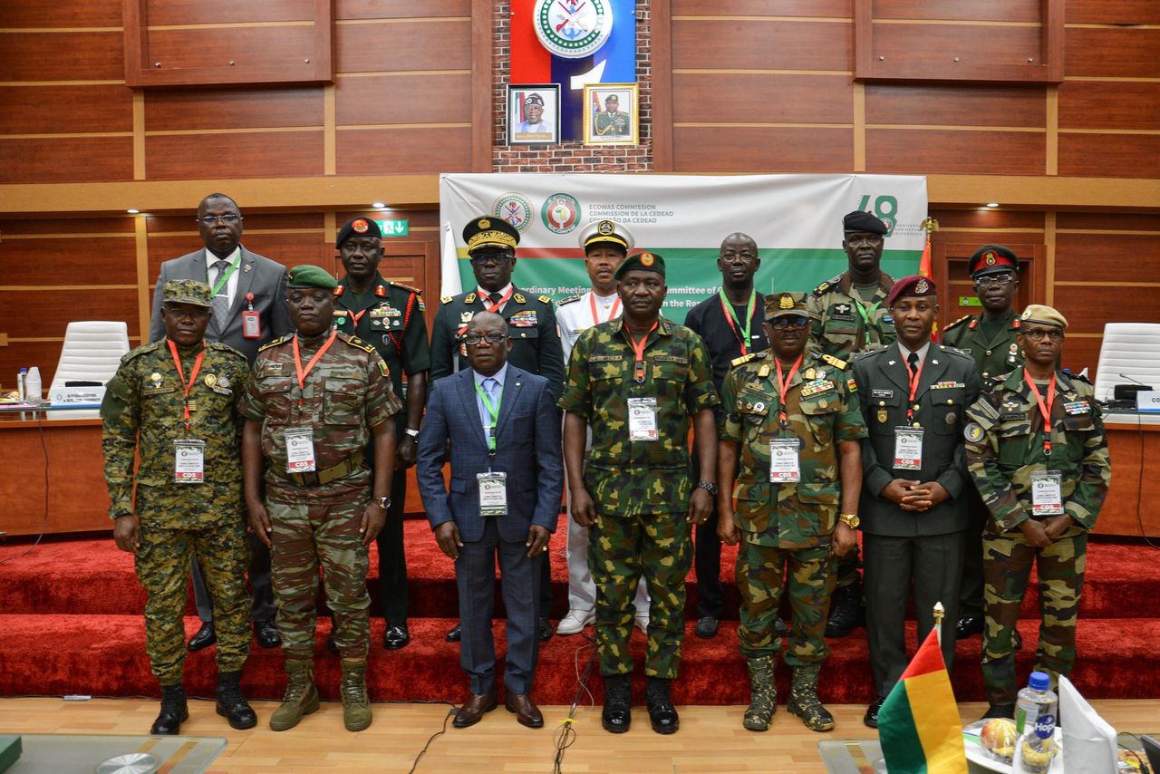 Militaire leiders op 2 augustus bij de buitengewone vergadering van het Ecowas-comité bij over de politieke situatie in Niger in de Nigeriaanse hoofdstad Abuja.