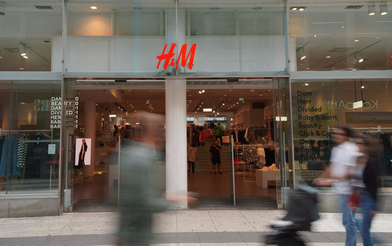 H&M heeft naar eigen zeggen 41 kledingfabrieken in Myanmar.