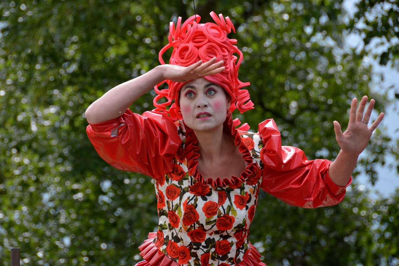 Madieke Marjon als Ismene in ‘Armida’ van Opera Nijetrijne. Foto Linda van der Holst