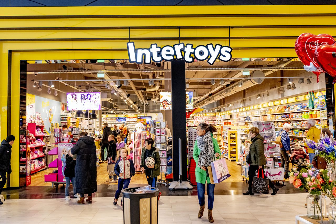 Een vestiging van Intertoys in winkelcentrum Westfield Mall of the Netherlands.