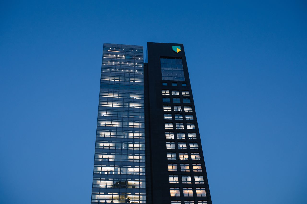 Het hoofdkantoor van ABN Amro op de Zuidas.