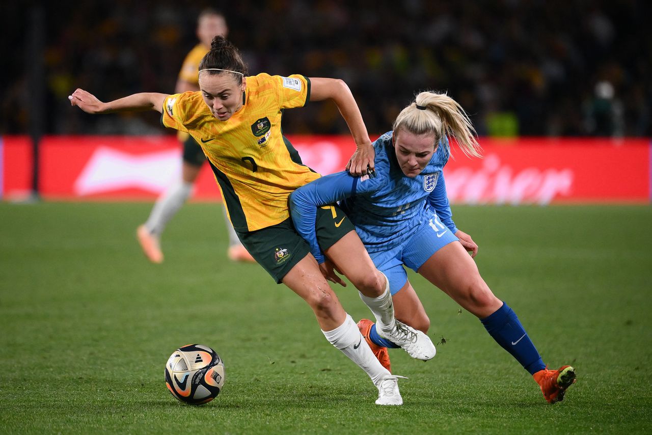 De halve finale op het WK voetbal tussen Australië en Engeland was met ruim 11,1 miljoen kijkers de best bekeken tv-uitzending in Australië ooit.