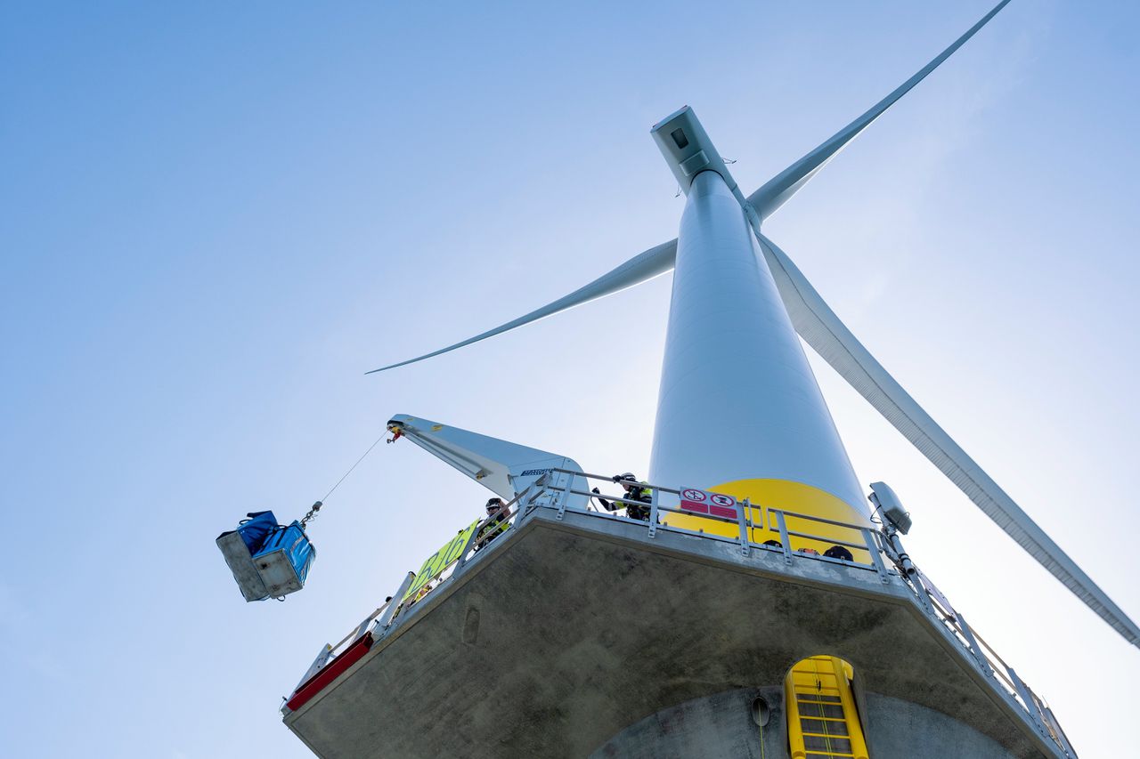 Een windturbine van het windpark Borssele, voor de kust van Zeeland.