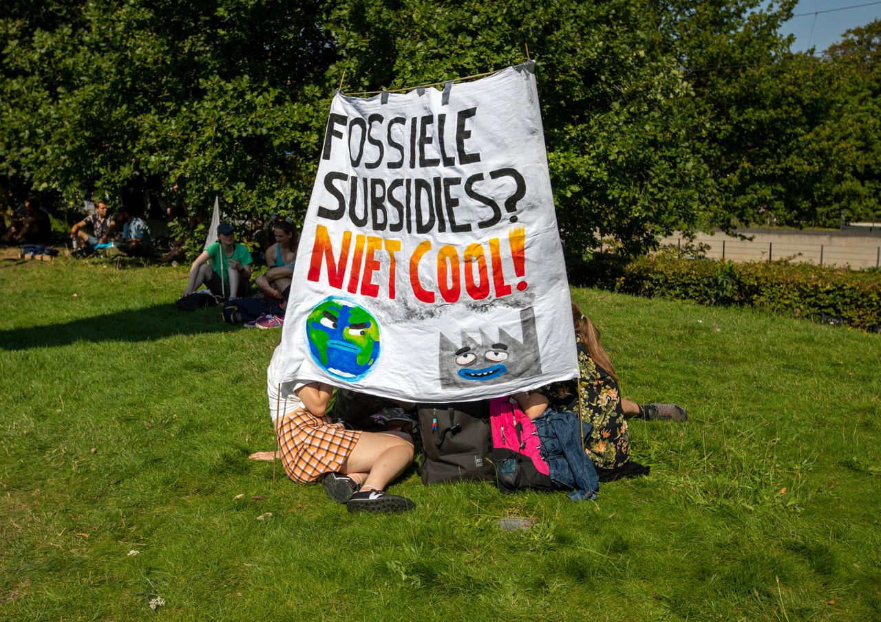 Activisten bij de eerste van een serie blokkades van Extinction Rebellion, vorige zaterdag.