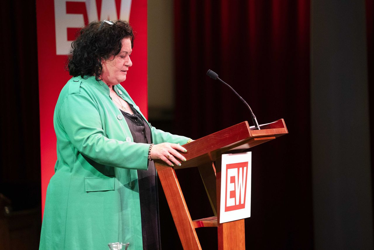 Caroline van der Plas, lijstrekker van de BoerBurgerBeweging, tijdens de HJ Schoo-lezing in de Rode Hoed in Amsterdam.