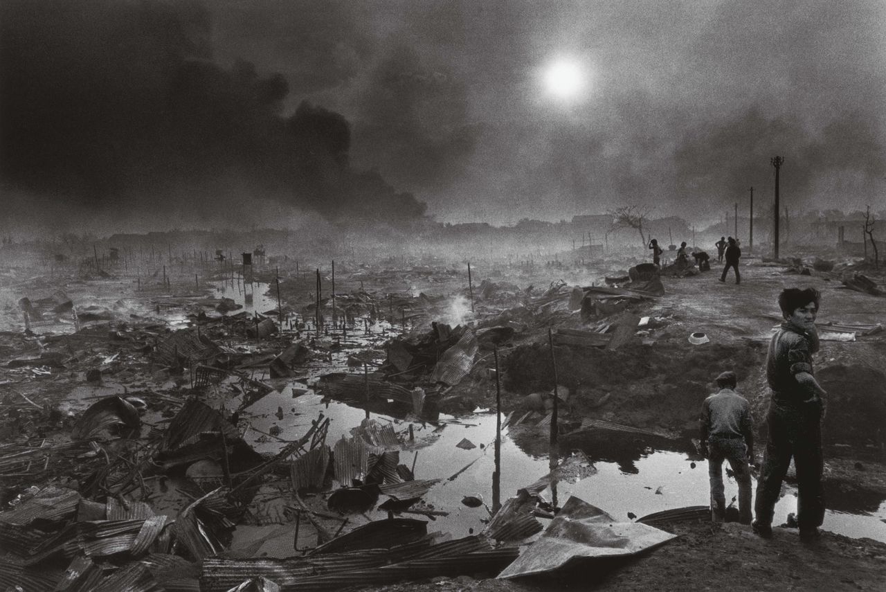 Bombardement van Phnom-Penh, Cambodja, april 1975