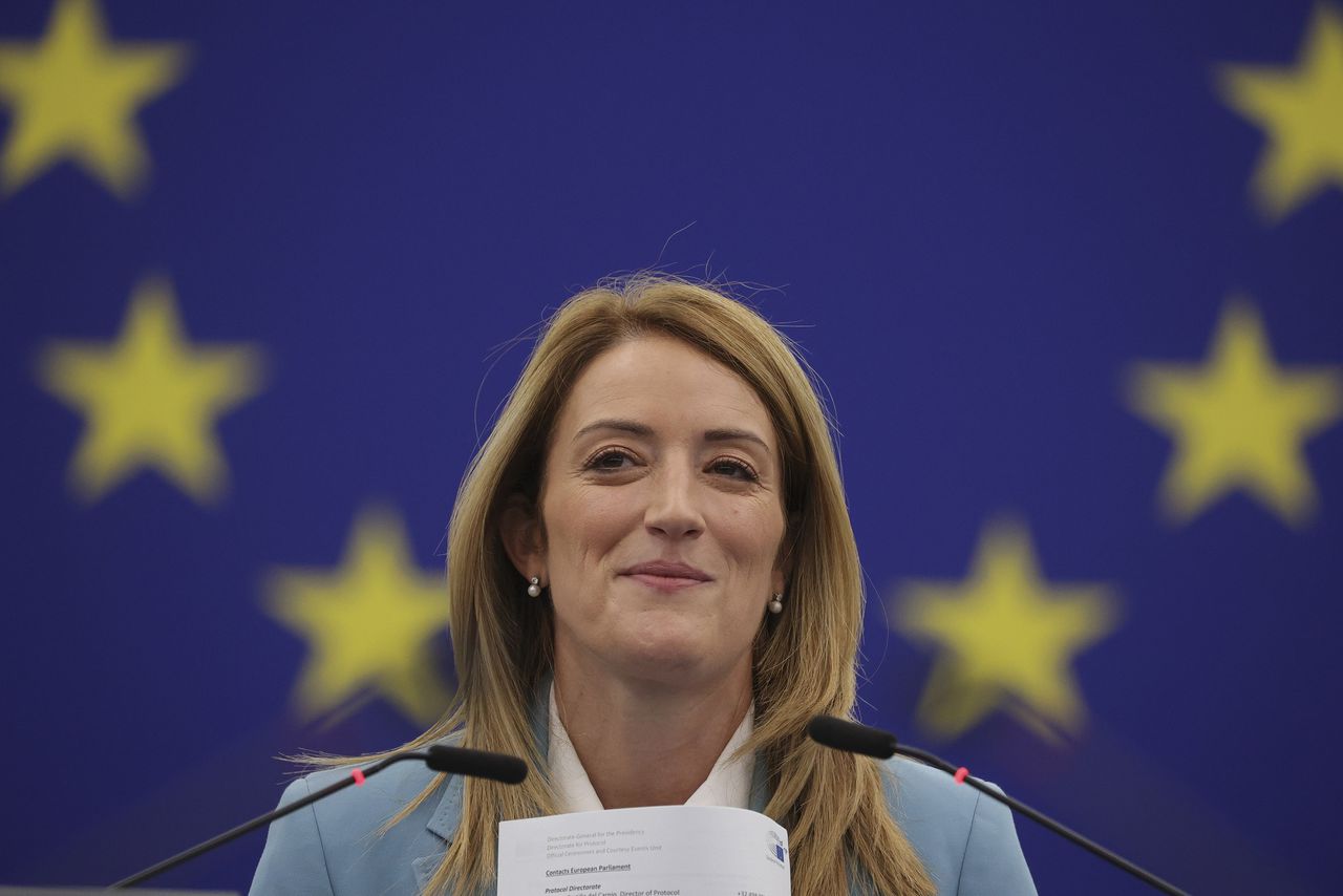 Na Qatargate kwam president van het Europees Parlement Roberta Metsola met een veertienpuntenplan om transparantie te bevorderen en corruptie te voorkomen.