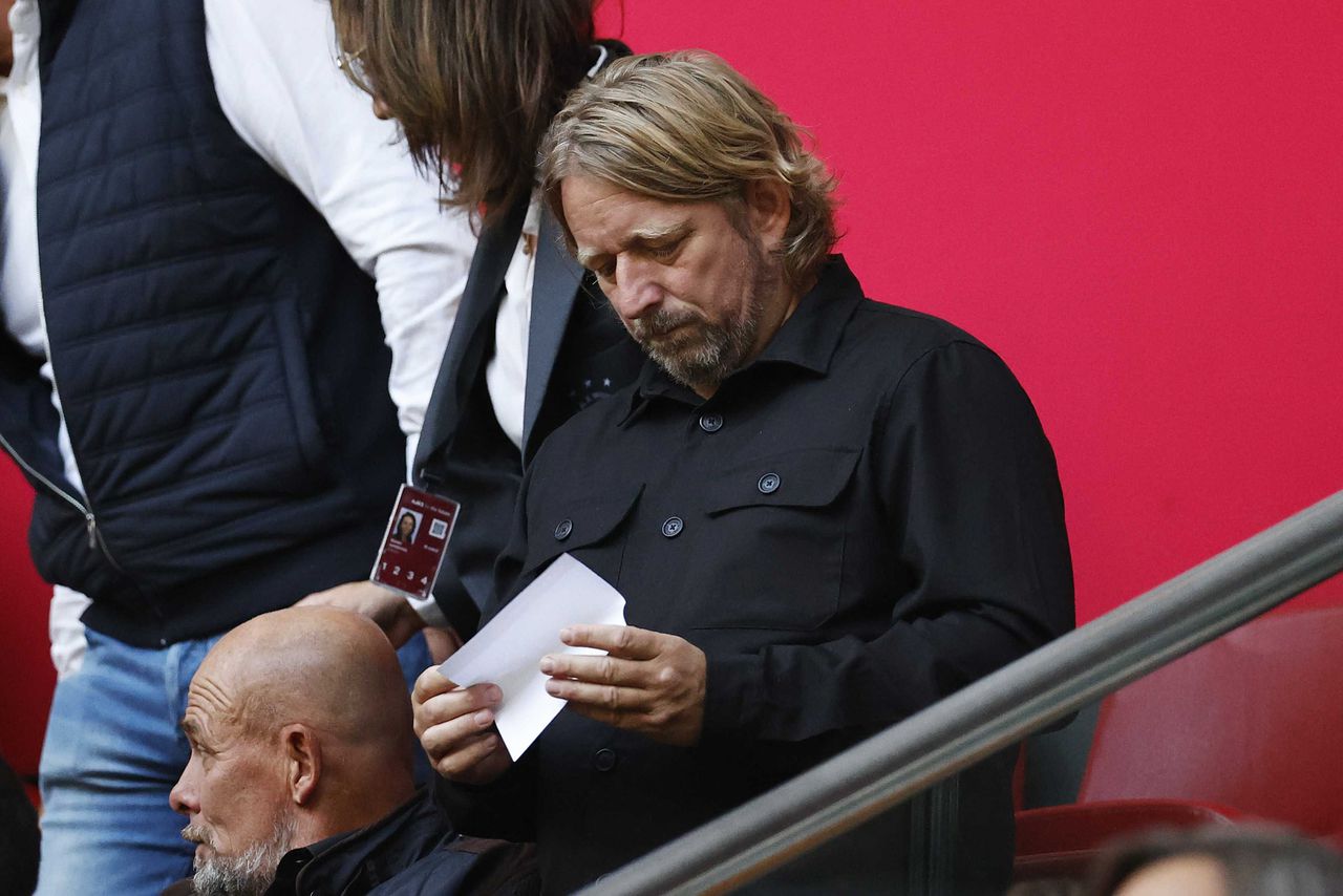 Ajax’ technisch directeur Sven Mislintat eerder dit seizoen op de tribune van de Johan Cruijff Arena.