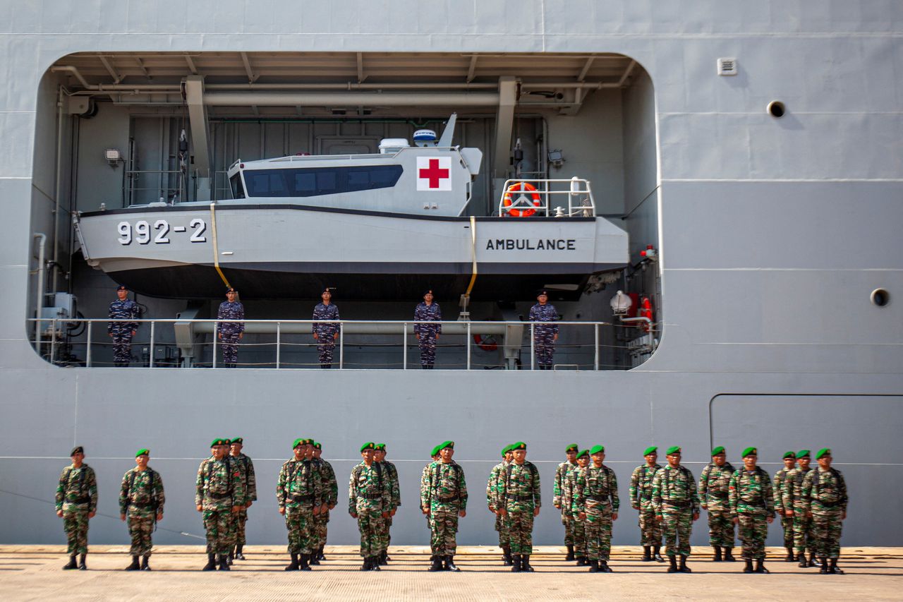 Een militaire oefening van de ASEAN-landen in de omstreden wateren rond de Natuna-eilanden werd verplaatst naar het eiland Batam, en geldt nu als rampenoefening.