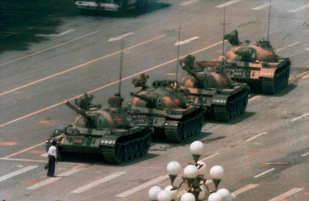 De ‘tankman’, de eenzame demonstrant in 1989 bij Beijing.