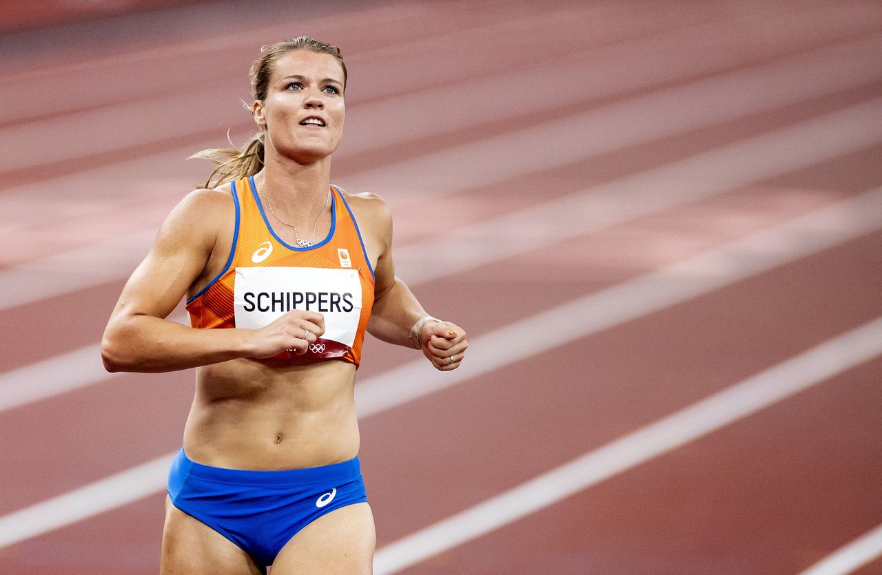 Dafne Schippers tijdens de halve finale 200 meter in het Olympisch Stadion tijdens de Olympische Spelen in Tokio.