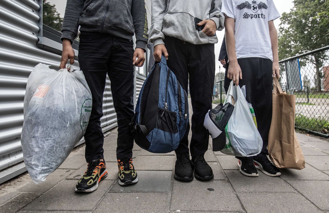 Bijna de helft van de opvangplekken die de asielstaatssecretaris zoekt, zijn voor minderjarige alleenstaande asielzoekers.