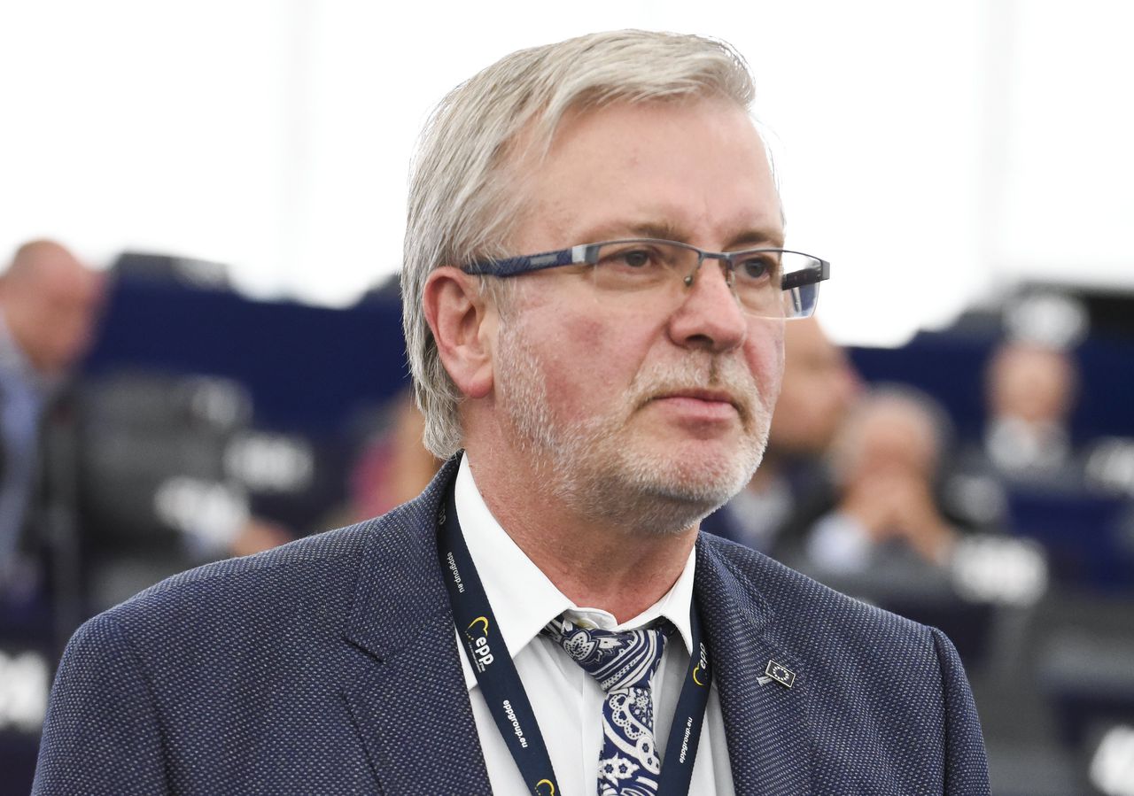 De Duitse Europarlementariër Michael Gahler zou de delegatie naar Tunesië leiden.