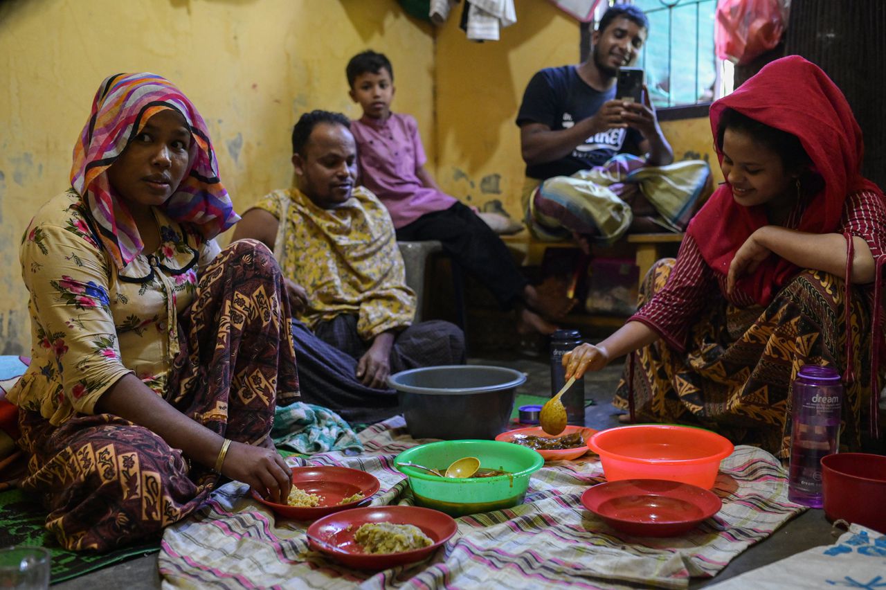 Rohingya vluchtelingen in Atjeh kunnen geen kant op.